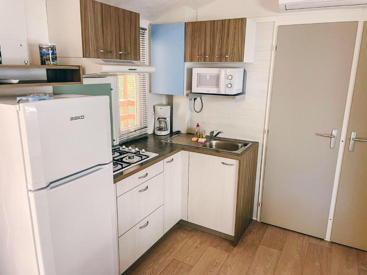 3 Bedroom Chalets Camping Lei Suves - Joycasa Roquebrune-sur Argens Dış mekan fotoğraf