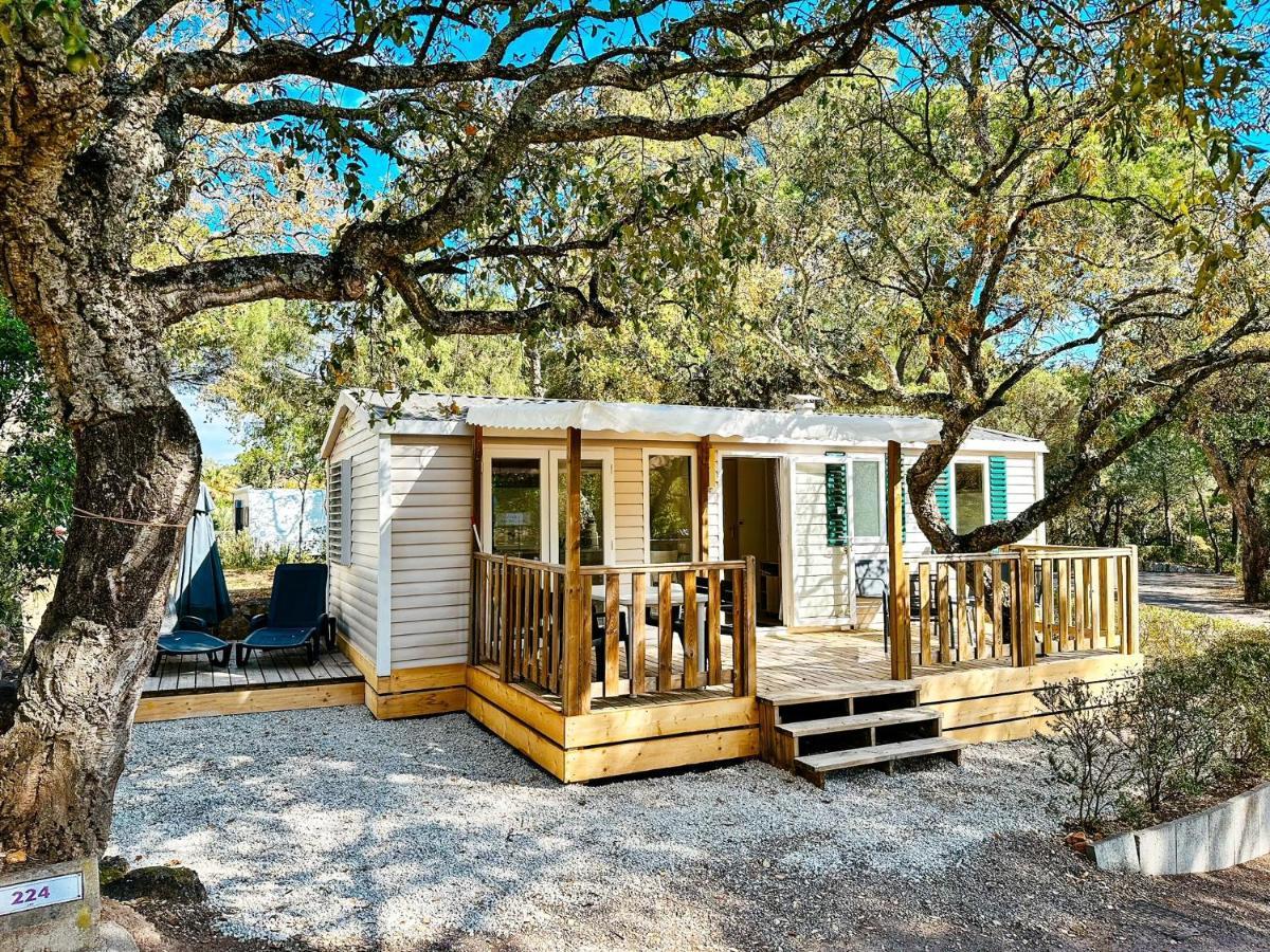3 Bedroom Chalets Camping Lei Suves - Joycasa Roquebrune-sur Argens Dış mekan fotoğraf