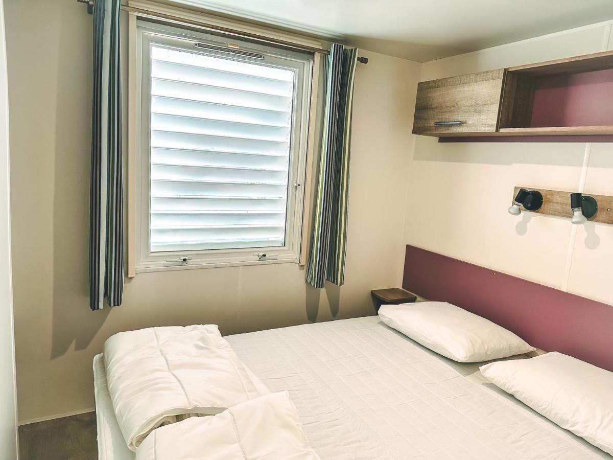 3 Bedroom Chalets Camping Lei Suves - Joycasa Roquebrune-sur Argens Dış mekan fotoğraf