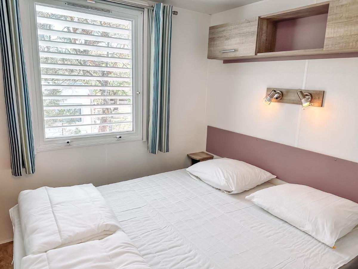 3 Bedroom Chalets Camping Lei Suves - Joycasa Roquebrune-sur Argens Dış mekan fotoğraf