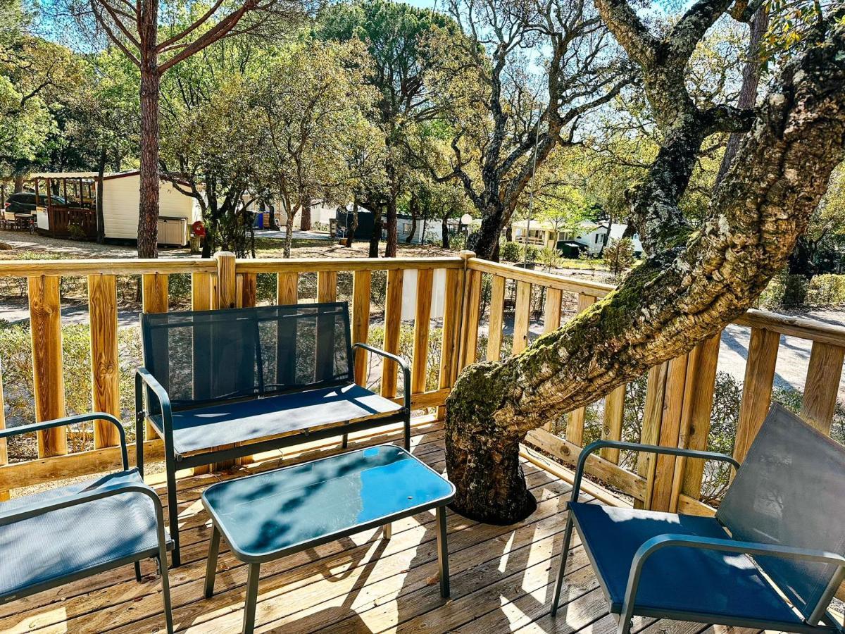 3 Bedroom Chalets Camping Lei Suves - Joycasa Roquebrune-sur Argens Dış mekan fotoğraf